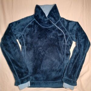 Mountain Hardwear Women’s Blue Fleece pullover Jacket. Size small